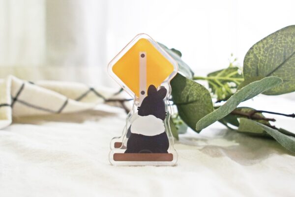 Rabbit Ahead Acrylic Clip - Image 2